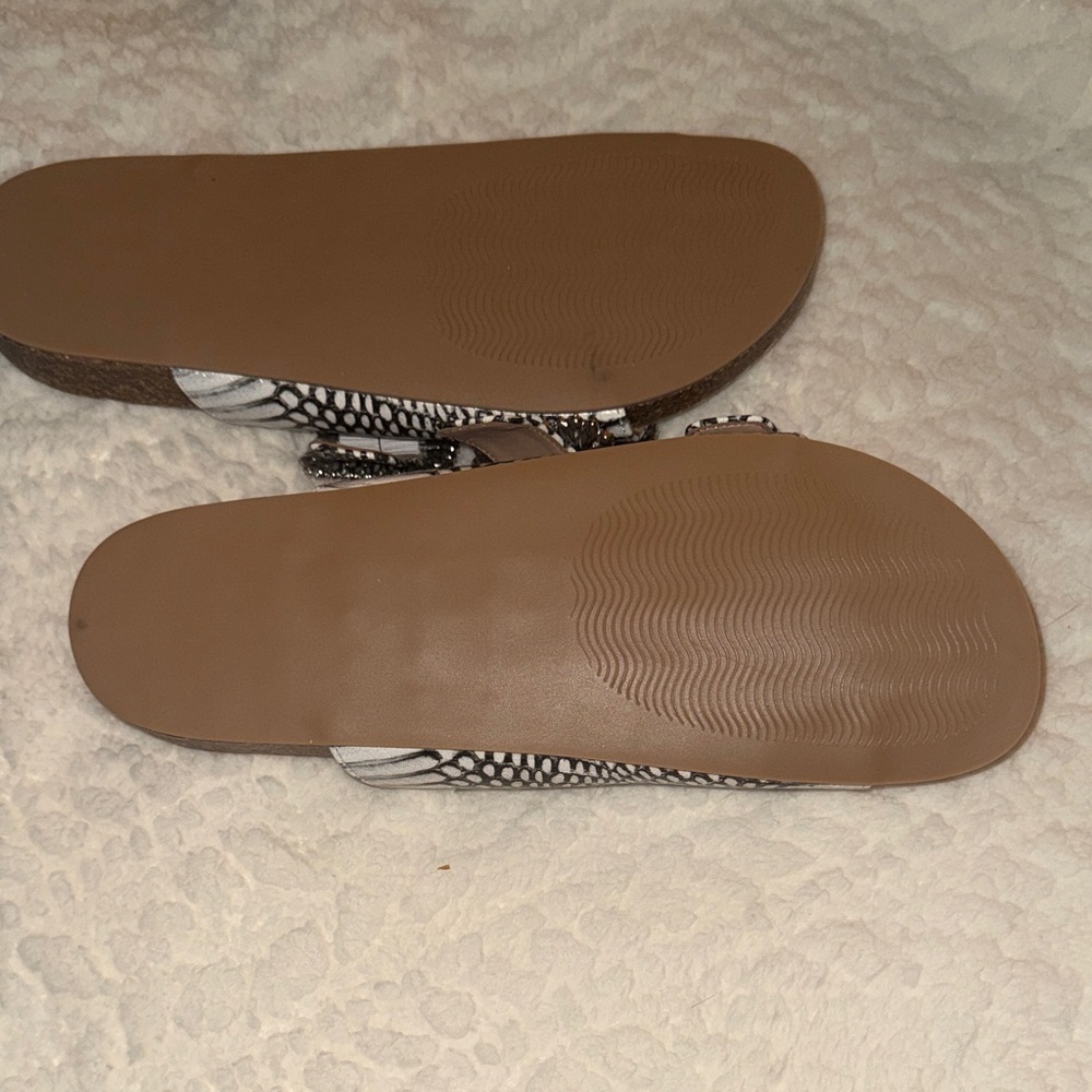 Steven by Steve Madden White & Black Embellished Slide Sandals - Picture 5 of 5